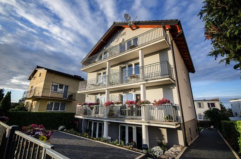 Pokoje Goscinne Hafen Guesthouse - Władysławowo エクステリア 写真